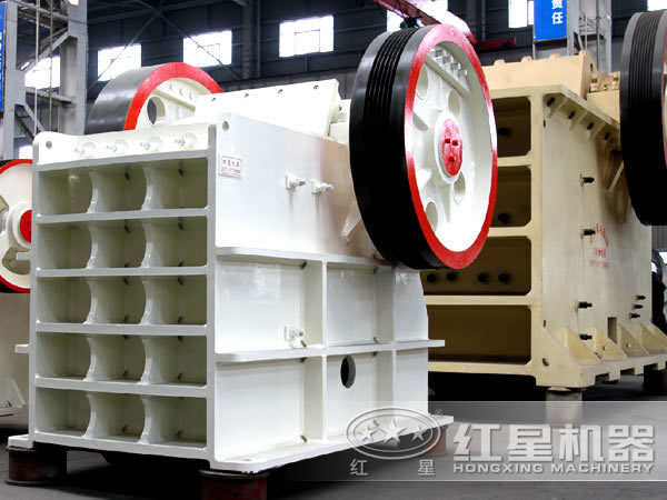 鄂式破碎机 鄂式破碎机