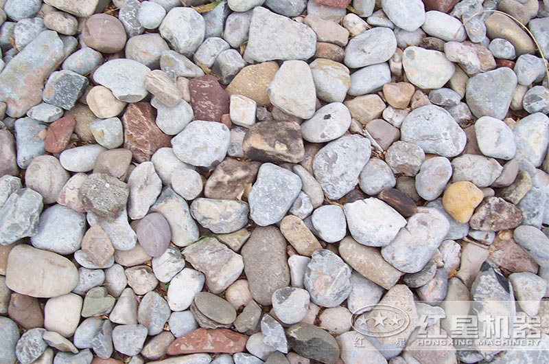 来源丰富的鹅卵石物料