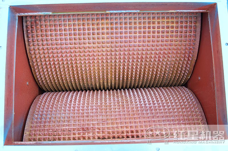 对辊破碎设备内部实拍图